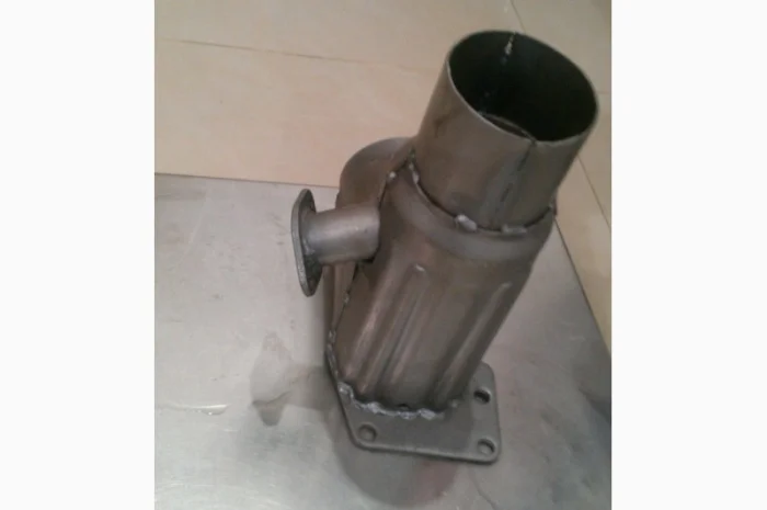 Труба Т-150 72.07002.00 выхлопная (сапог)- фото № 1