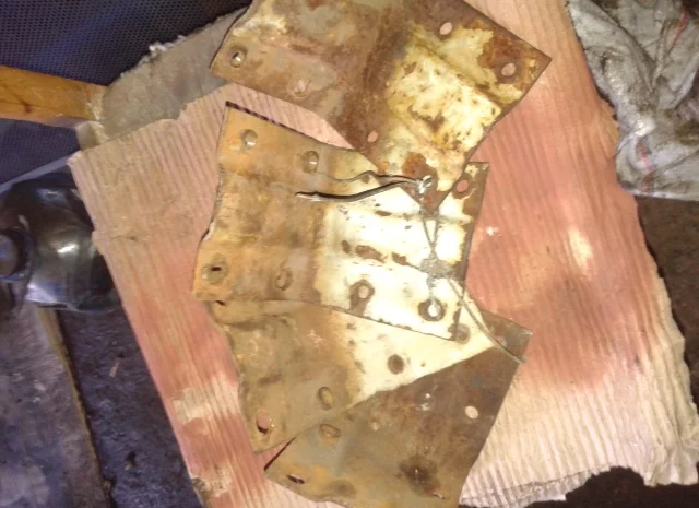 Кронштейн гидро-распределителя Т-150- фото № 2