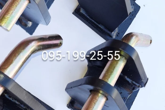 Кронштейн платформи 2ПТС-4; стопорний палець (кронштейна платформи) 2ПТС-4- фото № 1