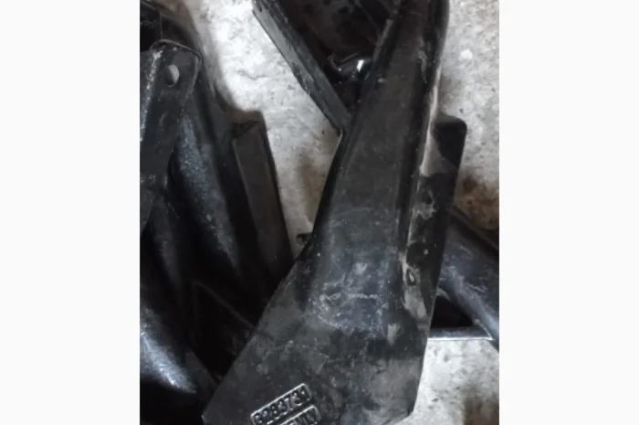 G283731 корпус сошника лівий john deere - GREENLY ОРИГІНАЛ- фото № 4