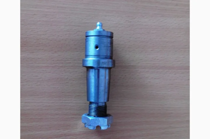 Цапфа (наконечник г/ц поворота колёс УН053)- фото № 1