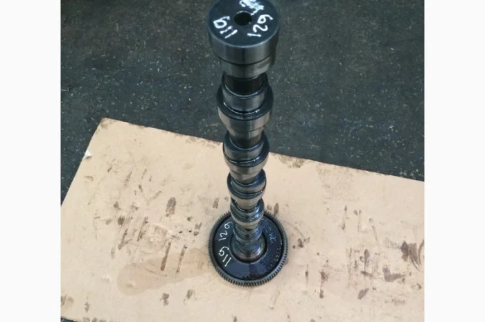 Распредвал к двигателю DEUTZ-FAHR 2013, б/у- фото № 1