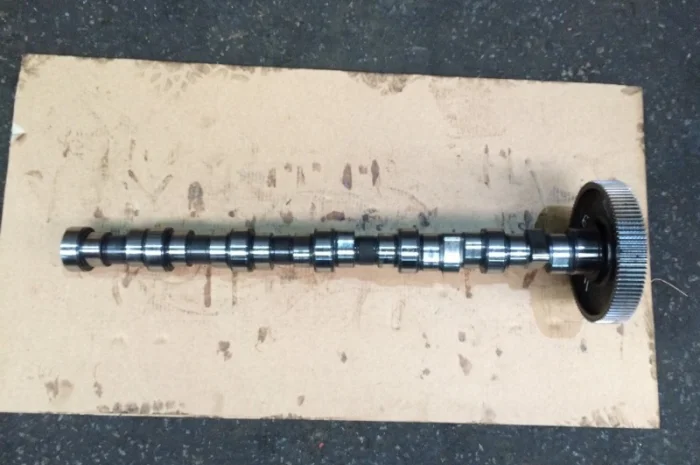 Распредвал к двигателю DEUTZ-FAHR 2013, б/у- фото № 2