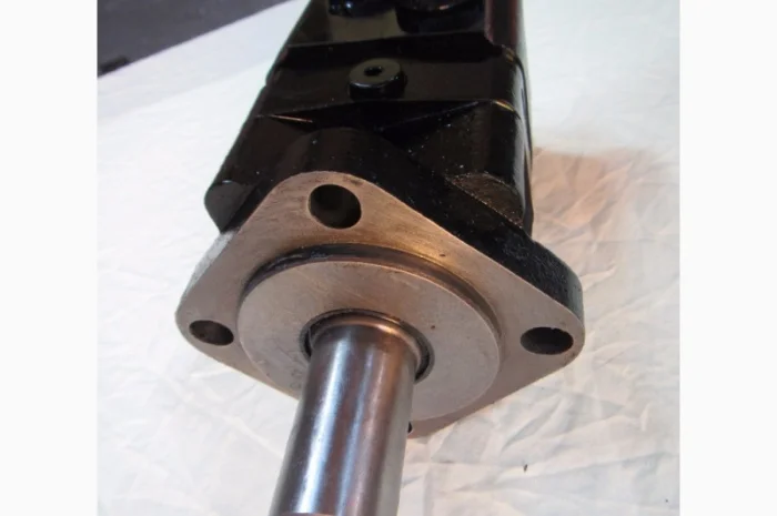 Гидромоторы героторные для комунальной, строительной и сельхозтехтехники OMS, OMM, OMR, OMV- фото № 2