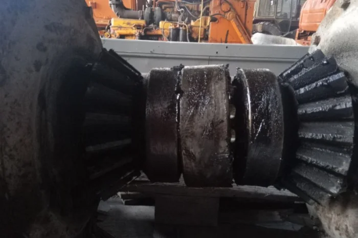 Вал реверса в сборе, б/у 652Б.036 на Э-652, ЭО-4111, ЭО-4112- фото № 3