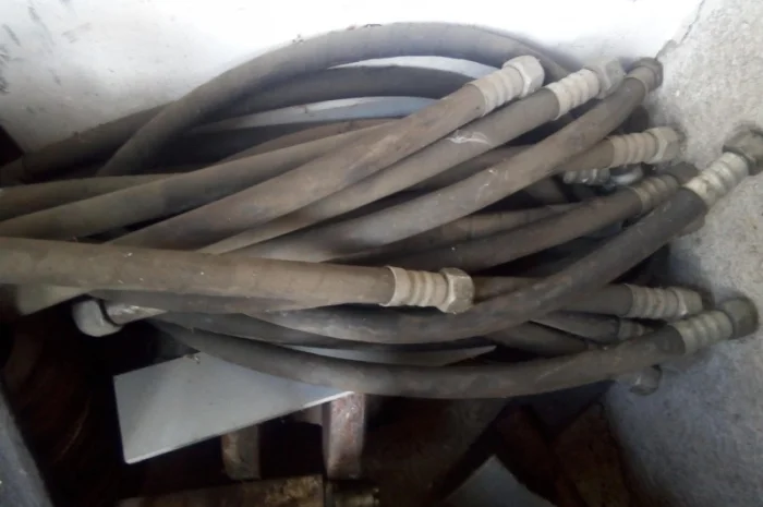 Продам рукава высокого давления под ключ 41 Длины есть 1, 06 м 1, 1м- фото № 1