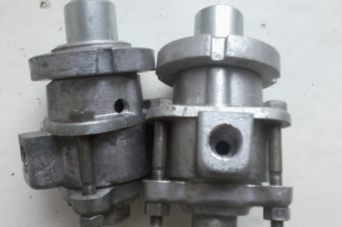 Золотник пневматический, большой 264.23.00Б- фото № 1