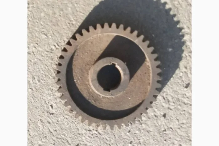 Шестерня роторной косилки КРН-2, 1 (Z-42 под шпонку)- фото № 1
