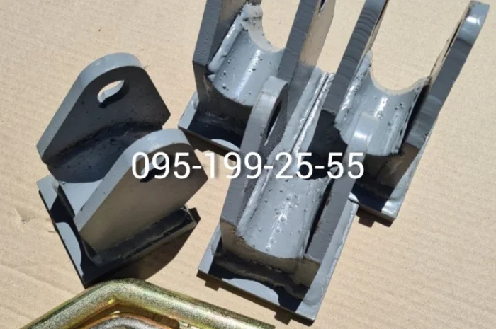 Кронштейн платформи зі стопорним пальцем до причепа тракторного- фото № 1