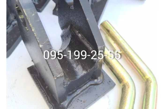 Кронштейн платформи 2ПТС-4, кронштейн платформи 2ПТС-6, палець кронштейна 2ПТС-4/2ПТС-6- фото № 1