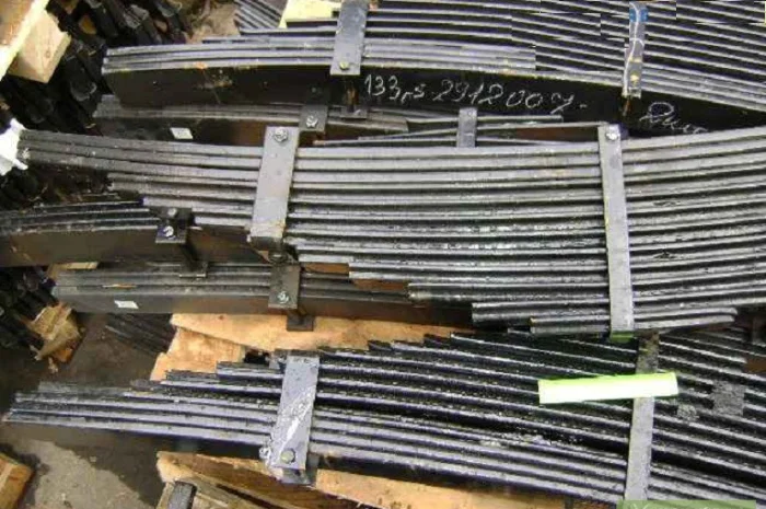 Рессора задняя 133Д-2912007 со стяжными хомутами автомобиля ЗИЛ-133 ГЯ- фото № 1