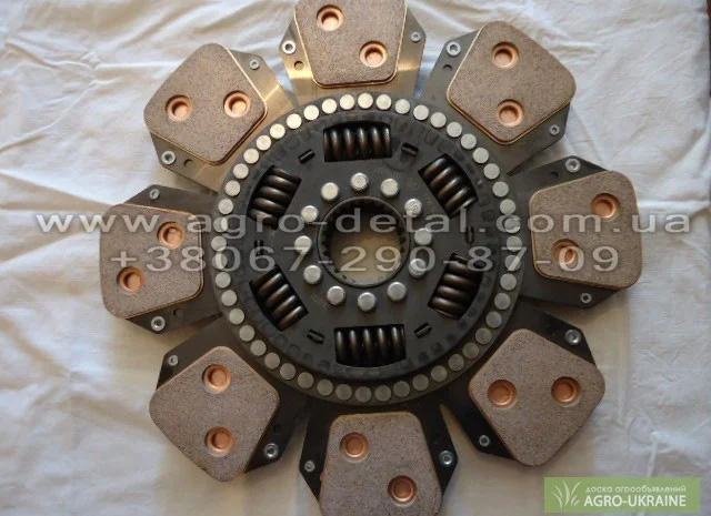 Диск сцепления 04256503 ведомый для трактора ХТЗ - 17021, Х Т З - 16131-03 с двигателям До- фото № 1