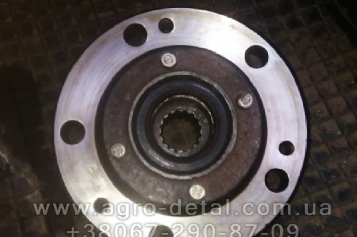 Фланец 170.21.016-1 с подшипником, муфты главного сцепления колесного трактора ХТЗ-16131,- фото № 2