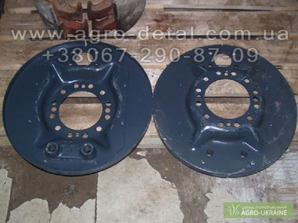 Щит тормозной ТО-33.05.15.150 / ОДМ.38.050-1А  тракторного моста (самбреро )  сборной прим- фото № 1