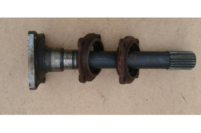 Вал среднего моста 133-2502200 задний автомобиля ЗИЛ-133ГЯ- фото № 1