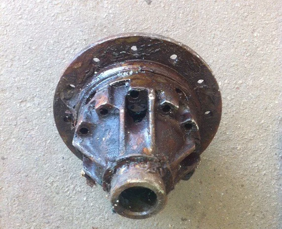 Чашка дифференциала правая 130Г-2403018 среднего моста автомобиля ЗИЛ-133ГЯ- фото № 1