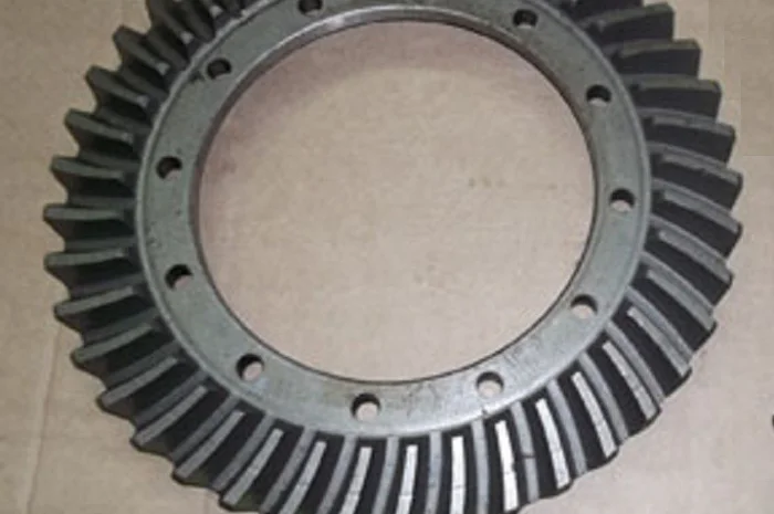 Шестерня ведомая главной передачи 133-2402060 ведущего среднего моста автомобиля ЗИЛ-133ГЯ- фото № 1