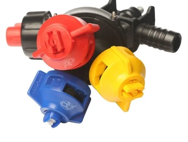 Форсунка опрыскивателя тройная концевая- фото № 1