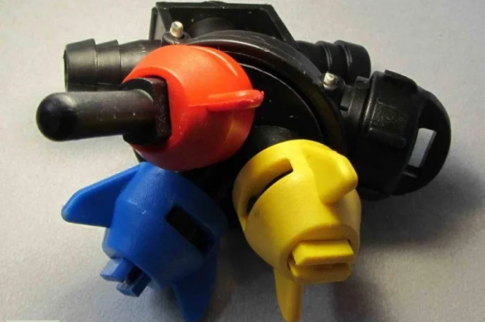 Форсунка опрыскивателя тройная концевая- фото № 13