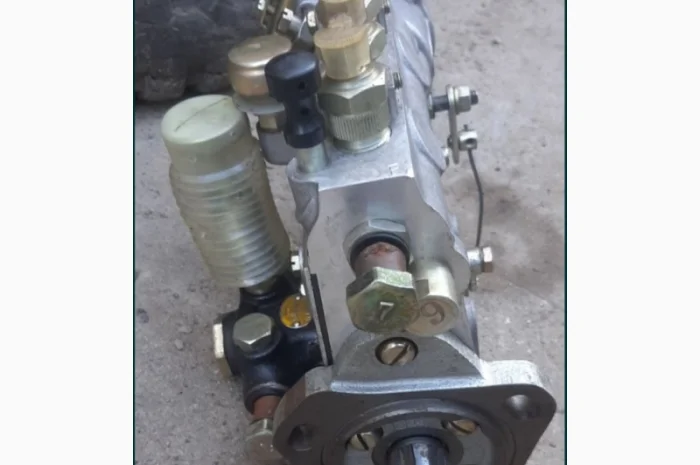 Топливный насос тнвд двигателя тоета Toyota 2J- фото № 5