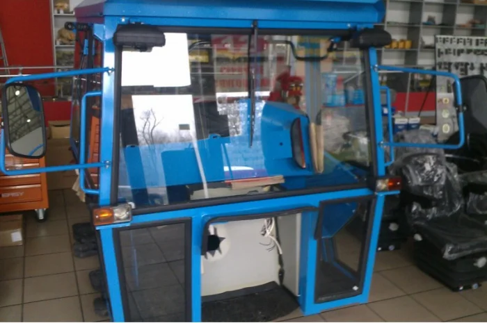Кабина для тракторов МТЗ- фото № 1