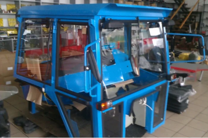 Кабина для тракторов МТЗ- фото № 2