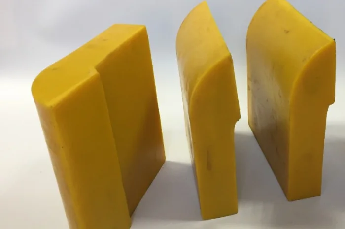 Скребок полиуретановый на скребковый конвейер и цепной транспортер- фото № 2