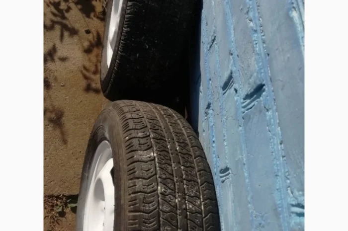 Продам резину з дисками- фото № 4