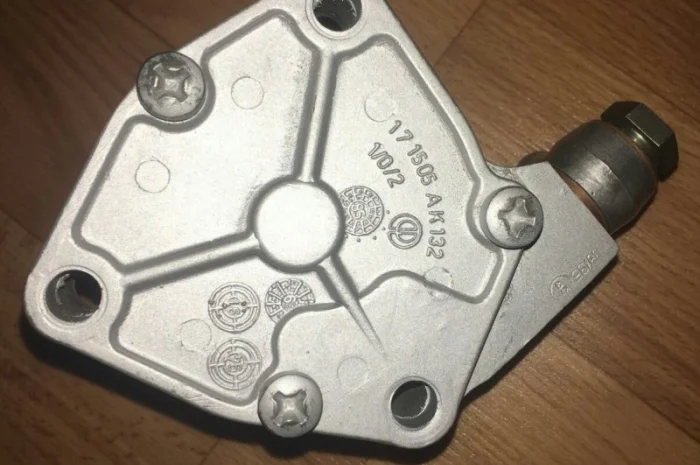 Вакуумный насос 2.40.018 на двигатель 4ст90- фото № 2