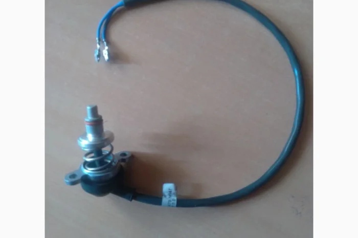 Оригінальний Датчик перегріву Eberspacher Hydronic D9/D10- фото № 1