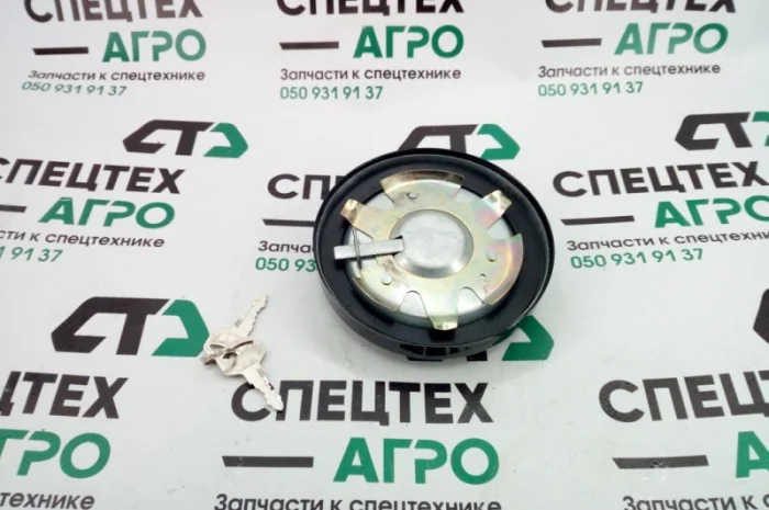 Крышка бака Хово (с замком)- фото № 2