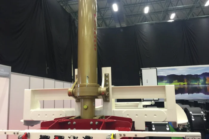 Гидроцилиндр Hidromass 4х-штоковый- фото № 1