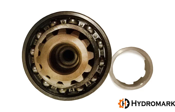 Треугольный вал отбора мощности ZF 16 K 130 (218 мм)- фото № 2