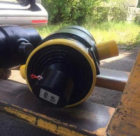 Гидроцилиндр 8-ти штоковый, подкузовной для трехсторонней/задней разгрузки- фото № 2