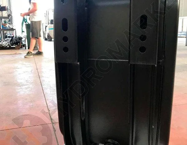 Стальной масляный бак бокового крепления 120 л SS 5664 Hydrolider- фото № 5