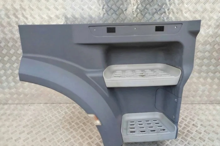 1835024 Крыло верхнее с подножкой правое DAF XF 106 Euro 6- фото № 1