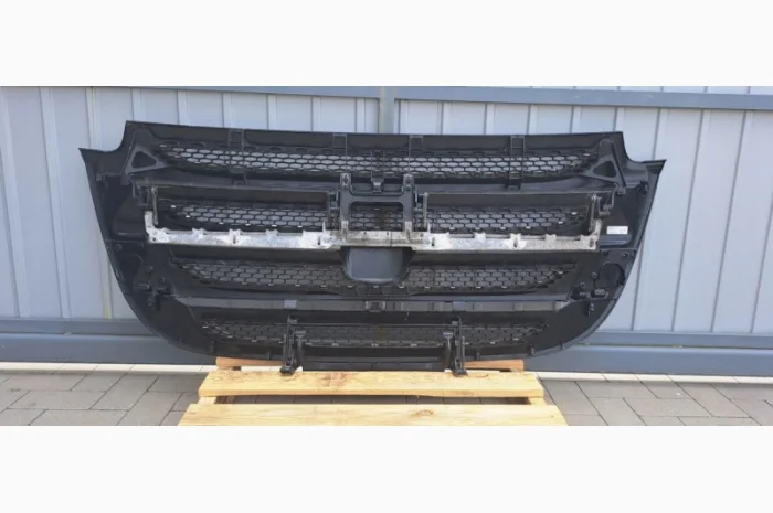 2046502 Решетка радиатора DAF XF 106 Euro 6- фото № 2