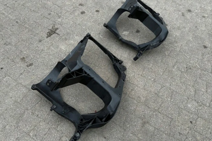 2107373 Кронштейн фары правый DAF XF 106 Euro 6- фото № 2