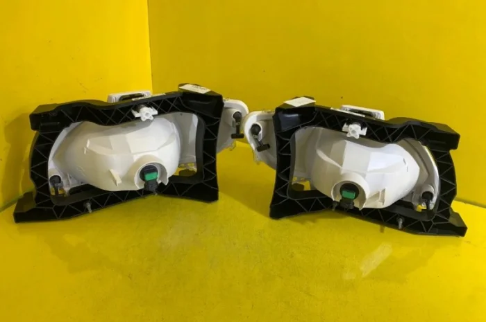 2032702 Фара противотуманная правая DAF XF 106 Euro 6- фото № 3