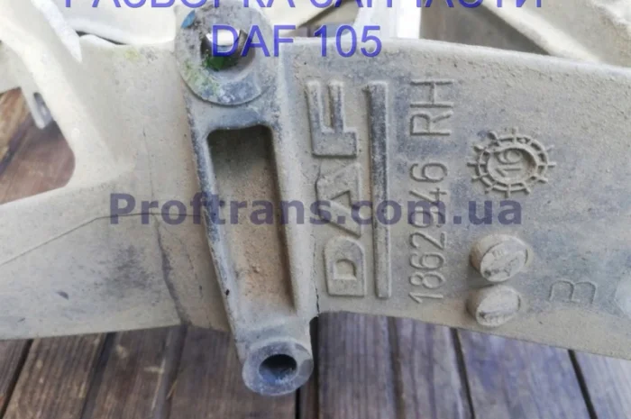 1396937 1862946 Кронштейн фары правый Daf XF 105 Даф ХФ 105- фото № 2