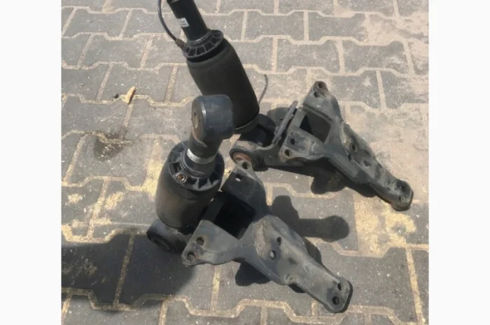 500357351 Амортизатор кабины передний Iveco Stralis- фото № 1