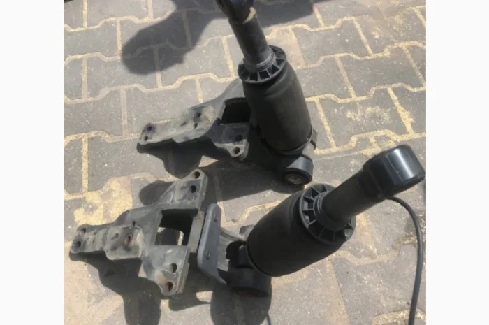 500357351 Амортизатор кабины передний Iveco Stralis- фото № 2