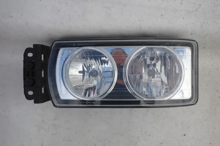 504020189 Фара правая Iveco Stralis 504238093- фото № 1