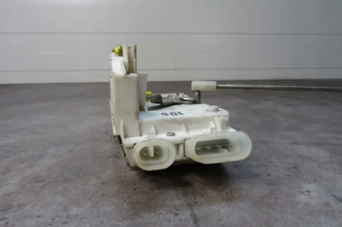 98416424 Замок двери Iveco Stralis- фото № 1