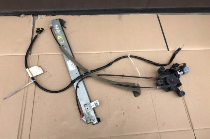 99487781 Стеклоподьемник электро левый Iveco Stralis 504040989, 5801324893- фото № 2