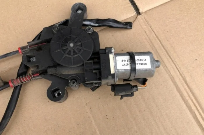 99487781 Стеклоподьемник электро левый Iveco Stralis 504040989, 5801324893- фото № 3