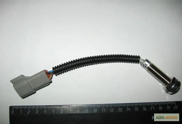 Сенсор CA0139107 на Кomatsu WB97s-02,  датчик 139107 Carraro- фото № 2