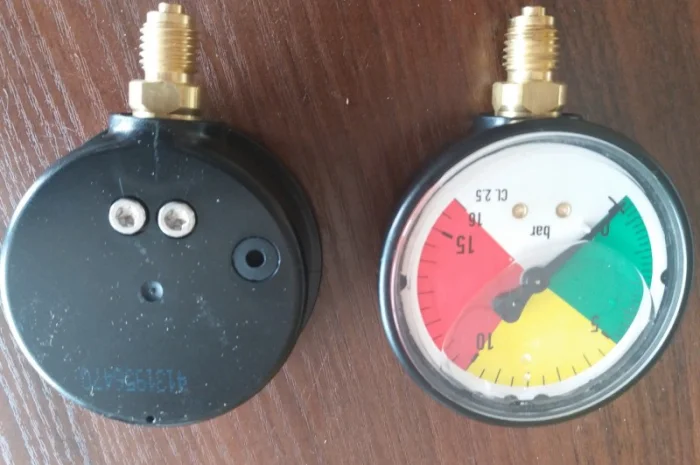 Глицериновый манометр фирмы Agroplast (Польша)- фото № 1