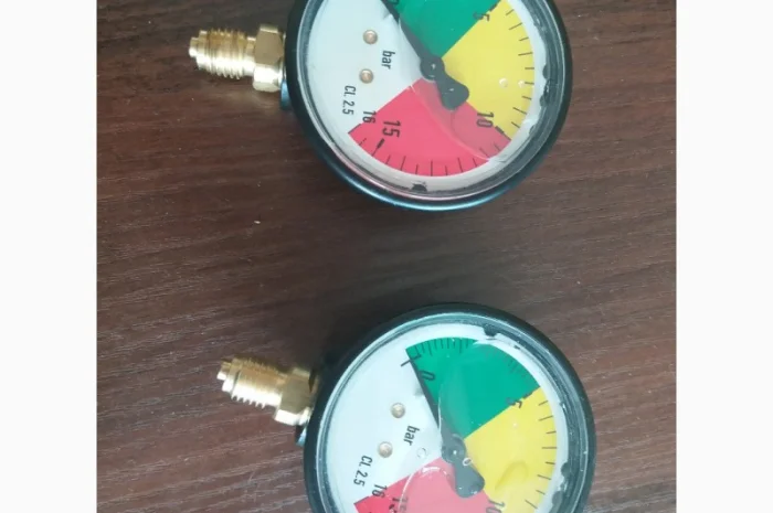 Глицериновый манометр фирмы Agroplast (Польша)- фото № 2