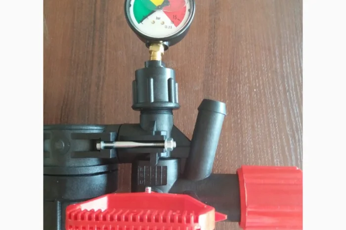 Глицериновый манометр фирмы Agroplast (Польша)- фото № 4